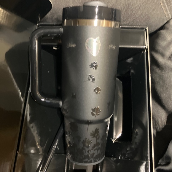 Stanley Limited Edition “Jennie” Midnight  Ruby 30oz Tumbler W/Original Box - Picture 10 of 15